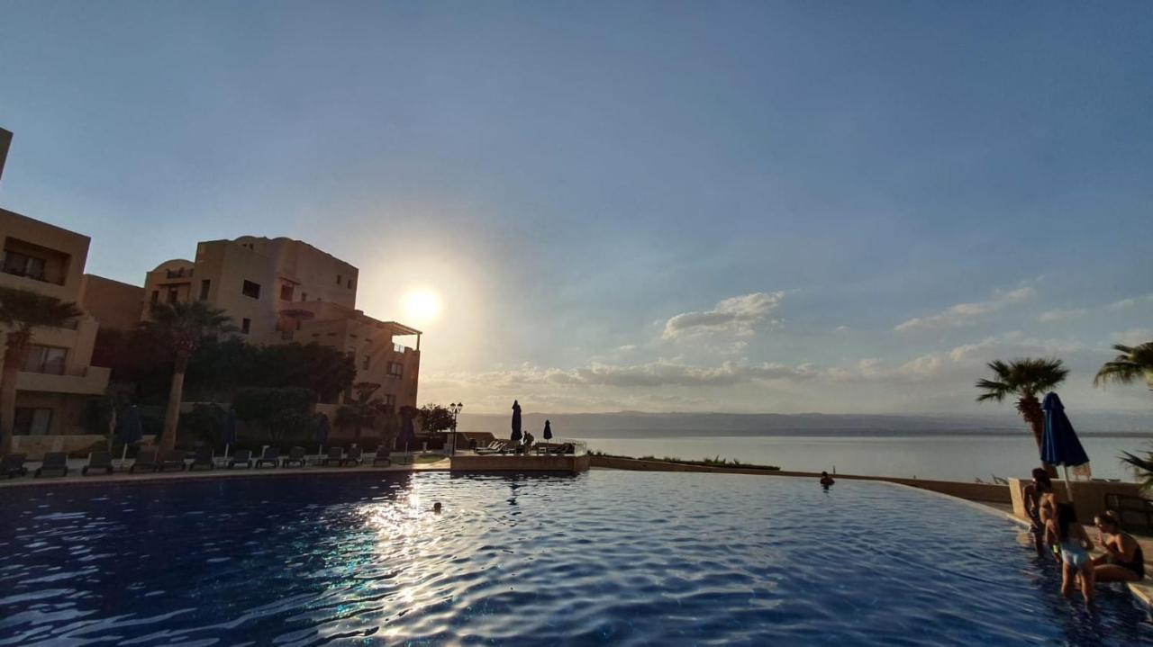Comfy Stays at DeadSea Samarah Resort Sweimeh Bagian luar foto