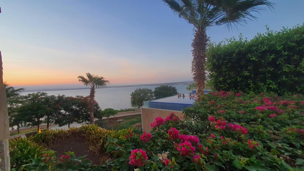 Comfy Stays at DeadSea Samarah Resort Sweimeh Bagian luar foto